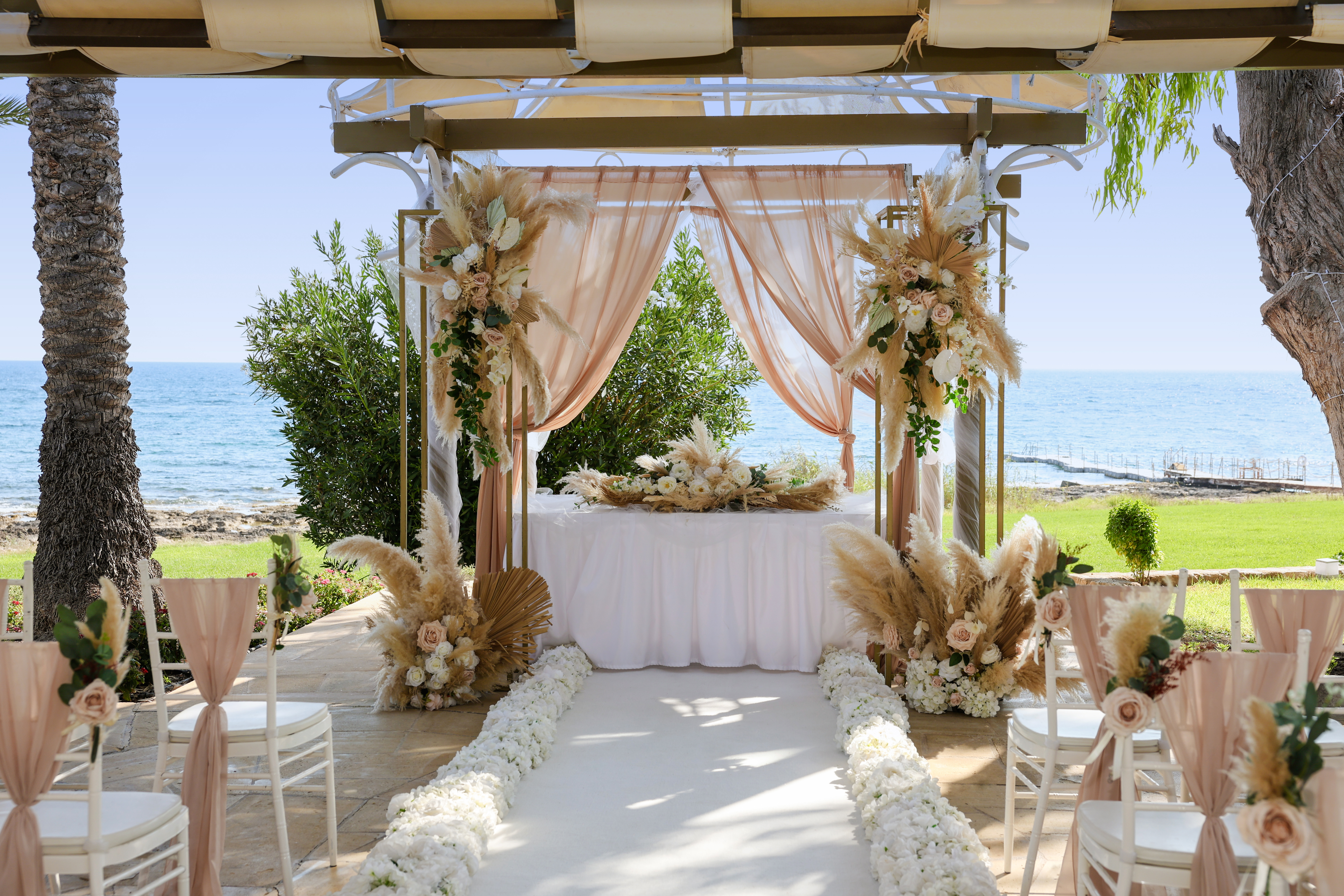 Book your wedding day in Constantinou Bros Athena Beach Hotel Paphos